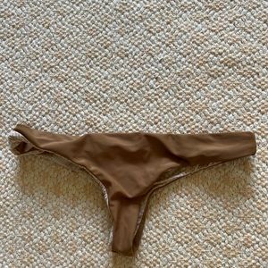 Acacia hookipa bottoms in bronze size small
